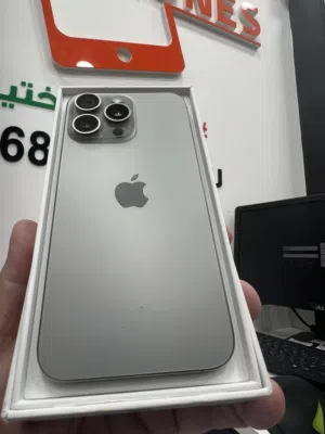 Apple iPhone 15 Pro 256 GB in Muscat