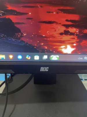 شاشه noc للبيع 50 دينار