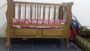 سرير بيبي خشب زان