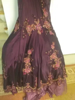فستان سره للبيع