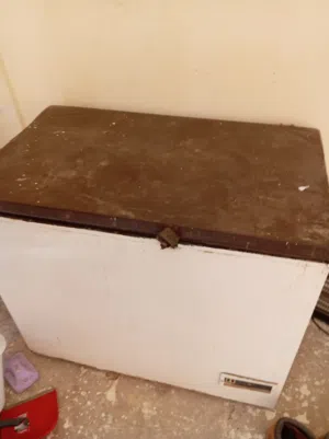 فريزر مستعمل استعمال نظيف