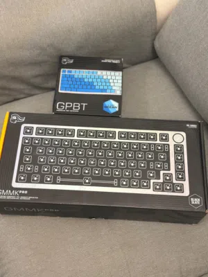 كيبورد GMMK Pro Black Slate + كبسات GPBT Ocean!