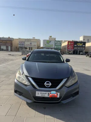 Used Nissan Altima in Sharjah
