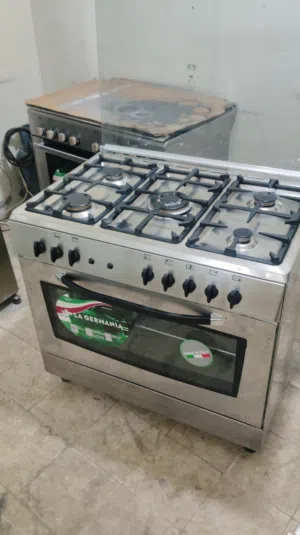 نبيع طباخ 5 شعله ايطالي مقاس 60 في 90 ماركه لاجرمان ايطالي مقاس معا التوصل التشغيل والكفاله بحاله