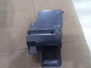 سلام عليكم شاشه سياره شفر كوبلت 2016 الشاشه جديده مستخدمه قليل الكفر مكسور ومصمغ راجع جديد
