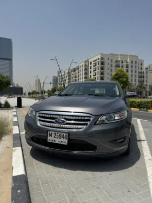 Used Ford Taurus in Sharjah