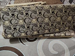 ‏فرشات ‏.‏ مستعمل‏2