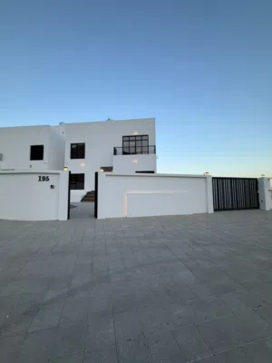 285 m2 5 Bedrooms Villa for Sale in Muscat Amerat