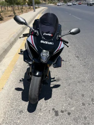 سوزوكي 1000RR للبيع اقساط بدفعه 6000