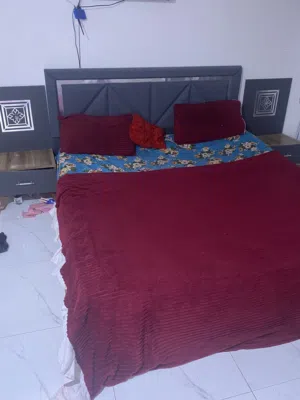 غرفه نوم تركي 5قطع  كامله فقط ميز تواليت  يرادله جرارات يرادله سكك سعر450الف عنوان جزيره