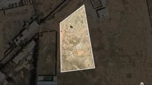 نص هكتار للبيع القوارشة حي نافور
