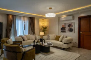 بقسط 20.000 شقة 3 غرف للبيع ومقدم 440.000 و قسط حتي 12 سنة
