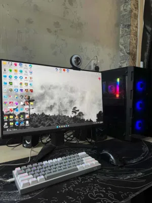 Pc كامل للبيع