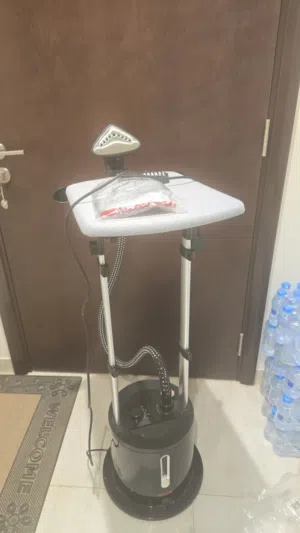 مكواة بخار للبيع بسبب السفر