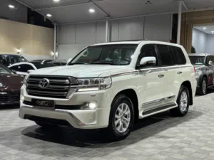Land Cruiser GXR V8
