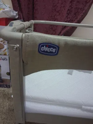 سرير  شبه جديد لطفل رضيع ماركة شيكو Chicco brand baby crib, almost new