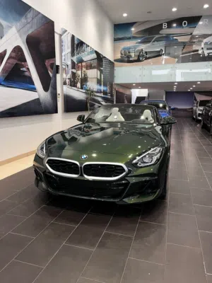 BMW Z4 2025 2.0 lt turbo 600 km only brand new from dealership, 2 years warranty