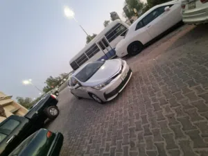 للبيع تيوتا  كرولا موديل 2018 ماكينة 1600 سي سي بحالة جيدة شرط الفحص