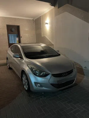Hyundai Elantra GLS