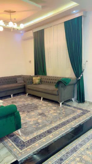منزل ارضي جديده ماشاءالله للبيع في مدينة طرابلس منطقة عين زارة بعد جامع الكحيلي ايجي شارع الابيار