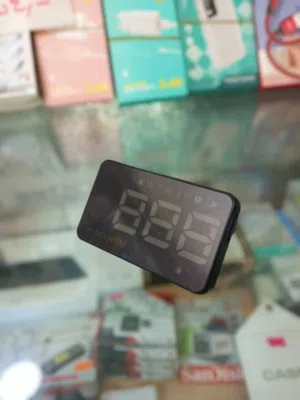 شاشة العرض الأمامية لسرعة للسيارة