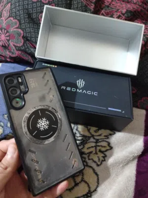 "جهاز Red Magic 9 Pro ريد مجك