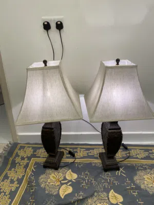 للبيع ابجورات عددٍ اثنين نظيفه جدا