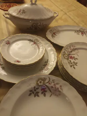 طقم طعام صيني