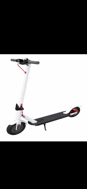 سكوتر بحالة ممتازة استخدام طفل للبيع