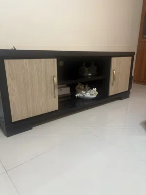 طاولة جانبية رائعة و بسعر رخيص