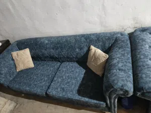 كنب عدد 7 مقاعد شبه جديد