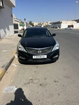 ازيرا اباتشي موديل 2016 سيارة ربي ايبارك كمبيو و محرك الهيكل يبي تشطيبة بسيطة جدا صالتها جيدة جدا