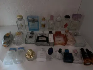 زجاجات / علب عطور فارغة للبيع ، منهم الاصلي ومنهم التقليد ، للتواصل اتصال على الرقم او على الواتساب