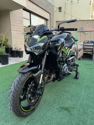 KAWASAKI - ZR900 2019
