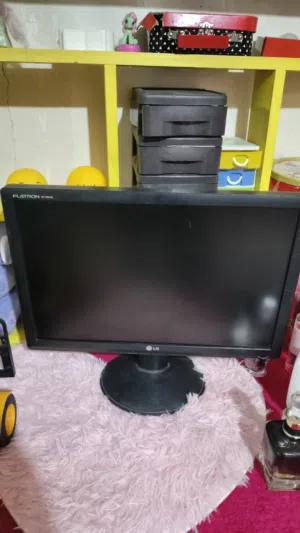 شاشه lg تردد 75 هيرتز مدخل vga