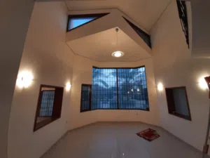 350 m2 3 Bedrooms Townhouse for Rent in Baghdad Yarmouk