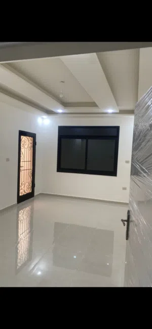 163 m2 4 Bedrooms Apartments for Sale in Irbid Al Hay Al Sharqy