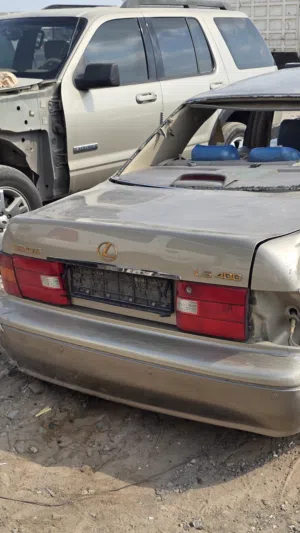 قطع غيار سكراب لكزس ال اس 400 لكسز LS400 موديل 2000 داخلية كراسي مكينه جير نظيف Lexus spare parts LS