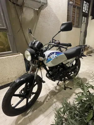 RK 125e 2025