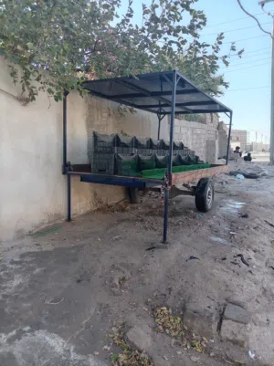 بسيطة متنقلة لبيع الخضروات والفواكه