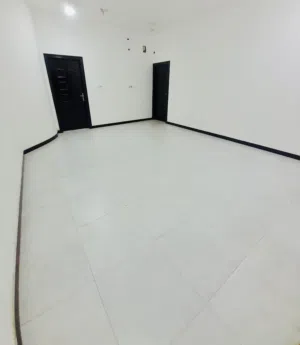 مشتمل للايجار بحي الرسالة بناء جديد