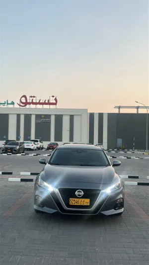 Used Nissan Altima in Al Batinah