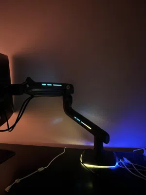 ستاند هايدروليك، ذراع شاشة NB الأصلي  Gaming Monitor Arm بحالة ممتازة مع الكرتون