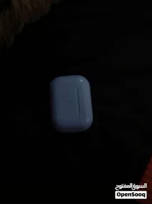 AirPods  يوجد مستعمل وجديد الي انا عارضها مستعمل يوجد جديد  صوتها واضح وجيدة  ..