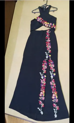 ‏فساتين طويلة ‏.‏ M ‏.‏ أخرى‏0