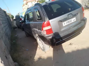 كيا نضيفه الله يبارك سعرها 11000 و ساهل  لي التواصل ع الرقم هدا