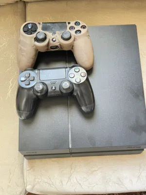 PlayStation 4 PlayStation for sale in Al Dakhiliya