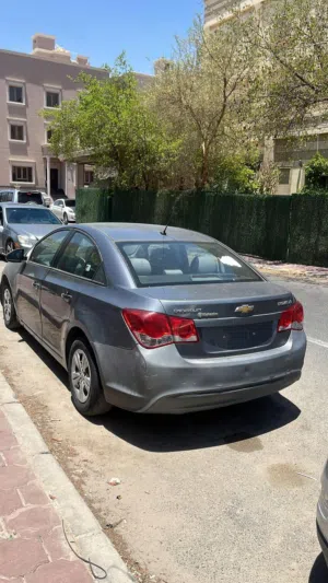 للبيع ثلاث سيارات كرايسلر 6 سلندر وترافرس وكورز سكراب فقط منتهيات التامين ..