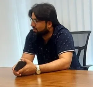 Zeeshan 
