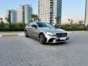 مارسدس سي كلاس حجم (300)المرغوب كت (AMG)أصل بانوراما فول مواصفات عله وضع البلاد